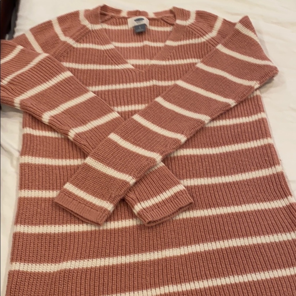 Old Navy sweater